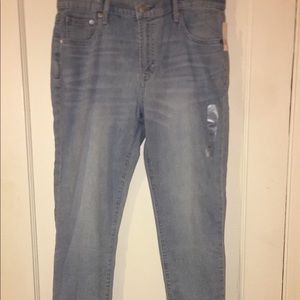 Size 28 Women’s GAP Best Girlfriend Jeans
